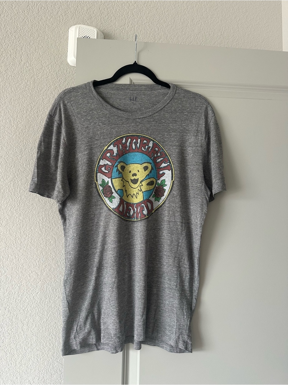 GAP Grateful Dead Bear Gray Short Sleeve Tee